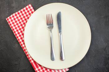 ¿Qué es el plato de Harvard y cómo podemos incorporarlo a nuestra dieta para comer más saludable?