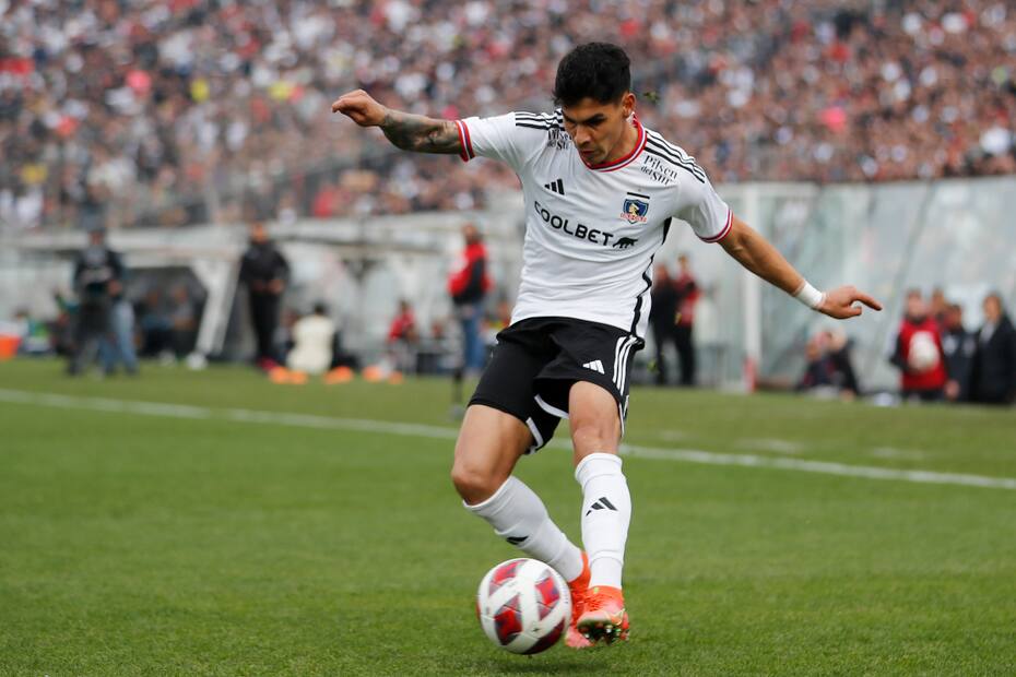 El lateral izquierdo de Colo Colo volverá a ser utilizado como stopper ante América Mineiro por Copa Sudamericana. (Foto: Agencia Aton)