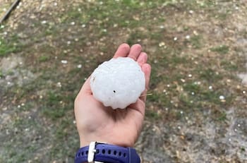 VIDEO | Enormes bolas de granizo en Girona: Tormenta provocó la muerte de niña de 20 meses