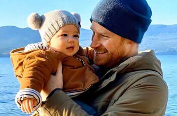 El asombroso parecido entre el hijo del príncipe Harry y el hijo de la princesa Eugenia
