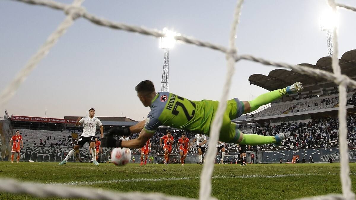 Colo Colo y la U los más "beneficiados": El ranking de los equipos que más penales han tenido a favor en el Campeonato Nacional