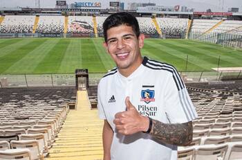 Oficial: Esteban Pavez se convirtió en nuevo refuerzo de Colo Colo para el 2022