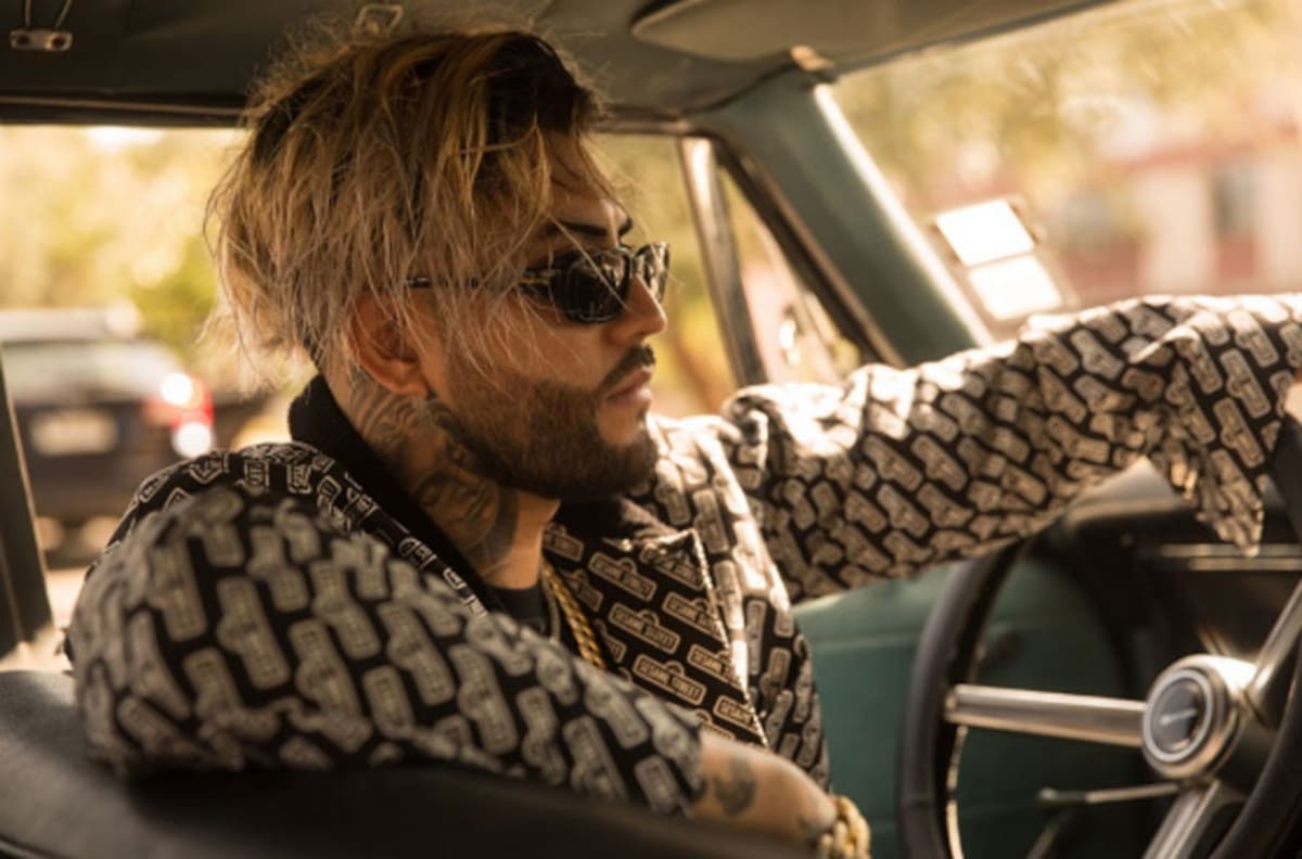 El Calle Latina viste con ritmo urbano al clásico "Resistiré"