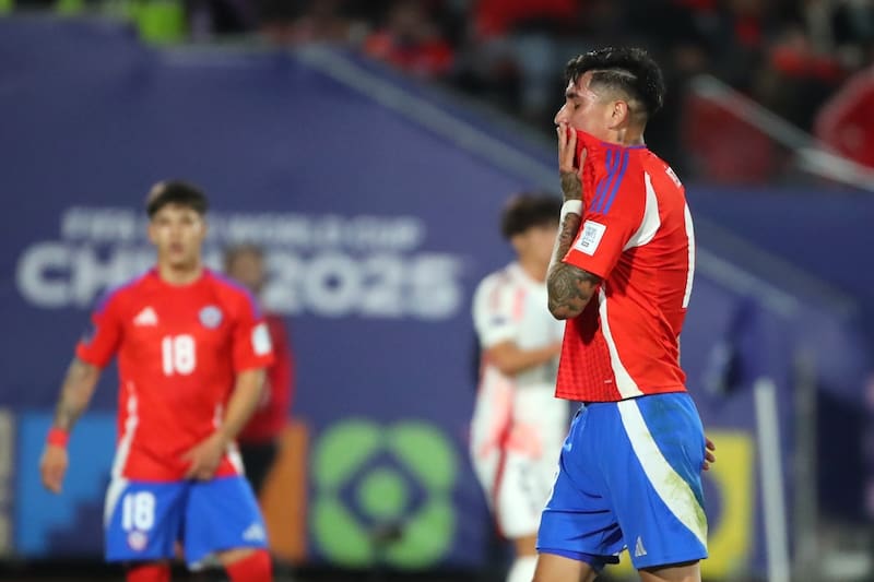 El joven seleccionado chileno aún no puede sumar minutos en el Lecce. Foto: Agencia Aton.
