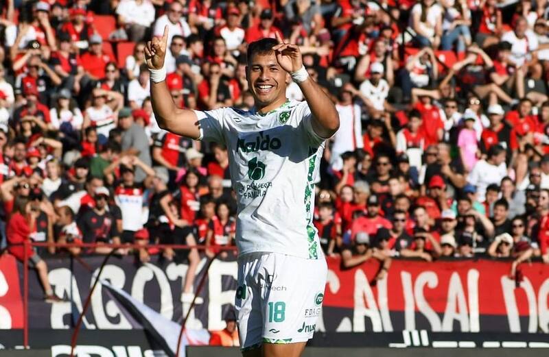 El delantero atraviesa un buen momento en Sarmiento.