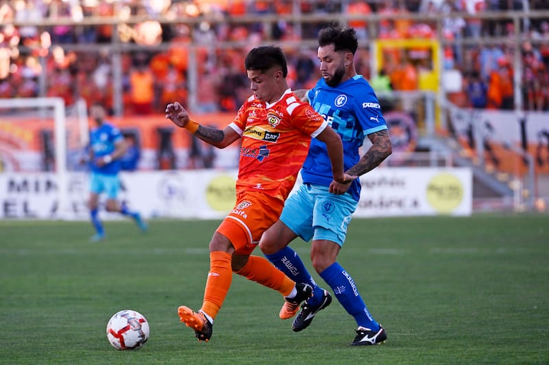 está a la espera de que Cobreloa y Colo Colo destraben su situación para sumarse al Cacique. (Foto: Aton)