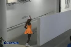 “Prefiero romper una raqueta”: la explicación de Coco Gauff a su día de furia en el Australian Open