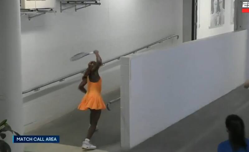 estalló de rabia tras quedar eliminada en 59 minutos de los cuartos de final