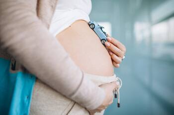 Embarazo y conducción: ¿Hasta qué mes puedo manejar durante el periodo de gestación?