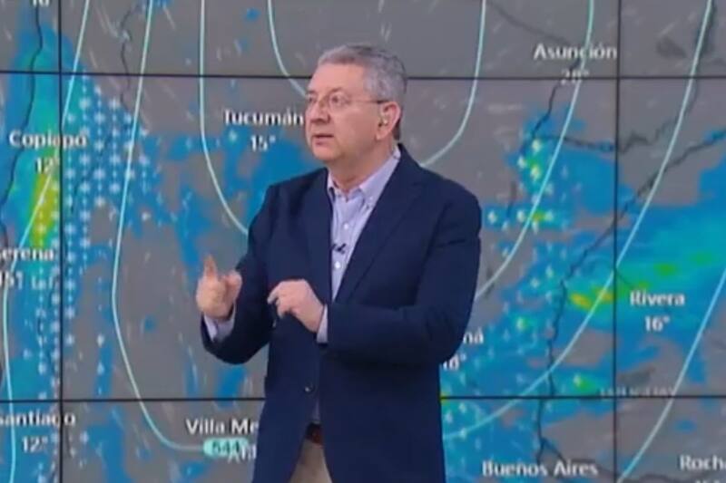 Jaime Leyton, meteorólogo de Mega, dio a conocer el reporte del tiempo para este lunes 18 de agosto.
Créditos: Captura de pantalla.