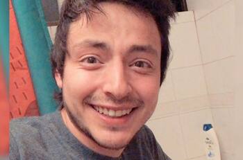 Quién es Benjamín Castillo, conocido como el "Pollo Castillo", humorista e influencer chileno
