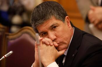 Subsecretario Manuel Monsalve será investigado por Fiscalía ante denuncia por abuso sexual