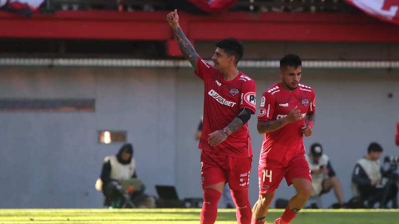 Su víctima favorita: el sorprendente registro goleador de Pato Rubio que amenaza a Colo Colo