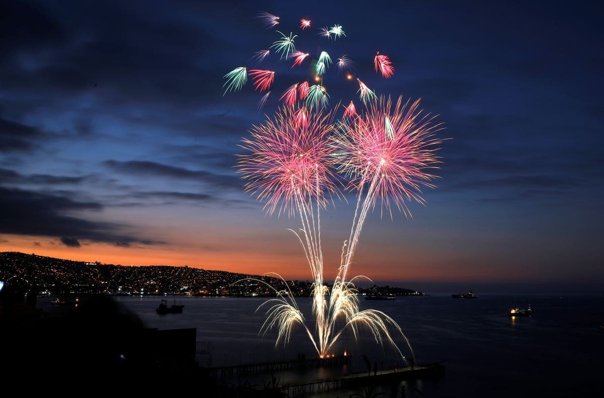 Año Nuevo 2023: ¿Qué comunas confirmaron show de fuegos artificiales?