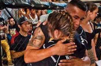 La luchadora que "La Jaula" Bahamondes padre proyecta como la primera mujer chilena en la UFC