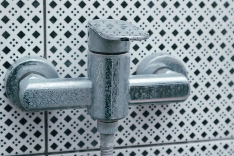 Los ingredientes que necesitas para la mezcla muy posiblemente los encuentres en tu despensa.
Créditos: Freepik.