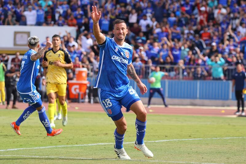 Luciano Pons marcó su primer gol para la U. Agencia Aton