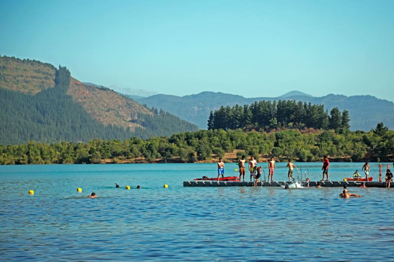 Descubre todo lo que tiene que ofrecer este hermoso y tranquilo lago.