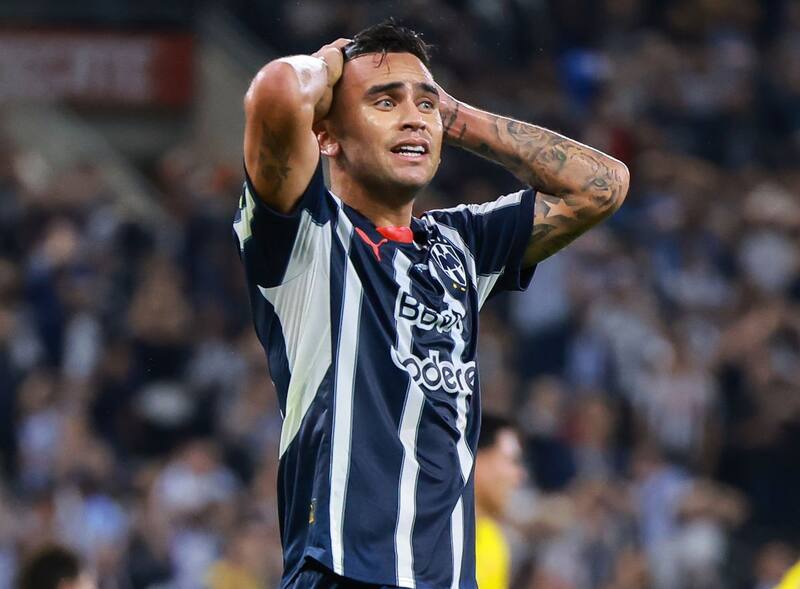 y una cuota de suspenso para su llegada.