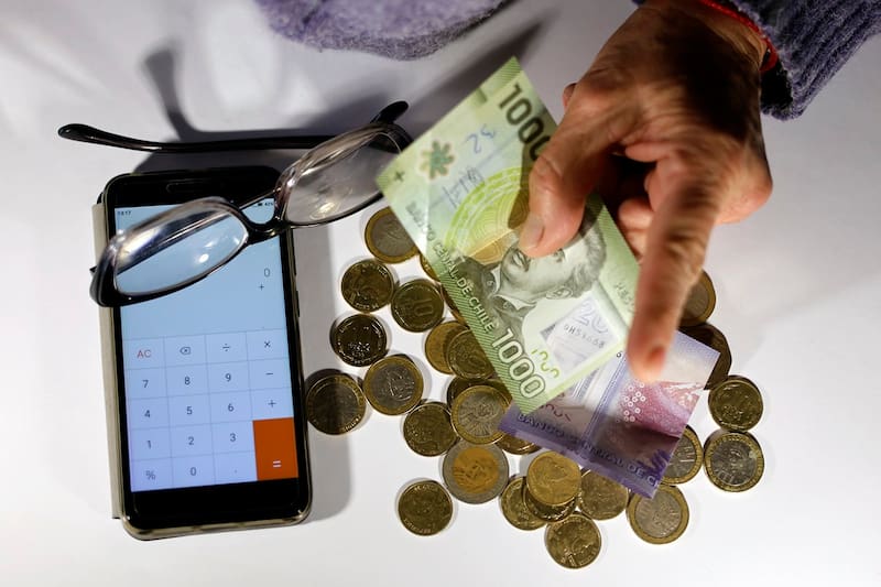 El experto enseña a gestionar el dinero con el fin de generar ahorros y modalidades para tener dinero libre de uso.