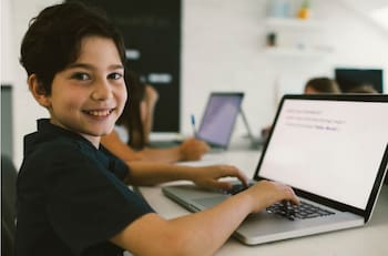 El Estado ofrece cursos GRATIS para tus hijos mayores de 8 años