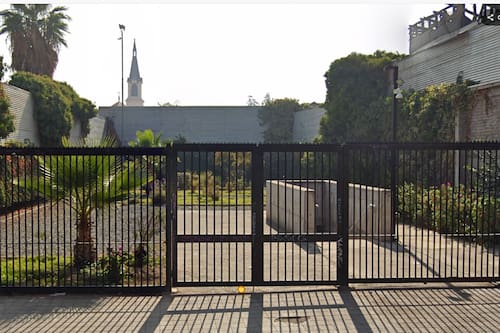 es una obra que desde el término de su construcción, en 2004, está en desuso.