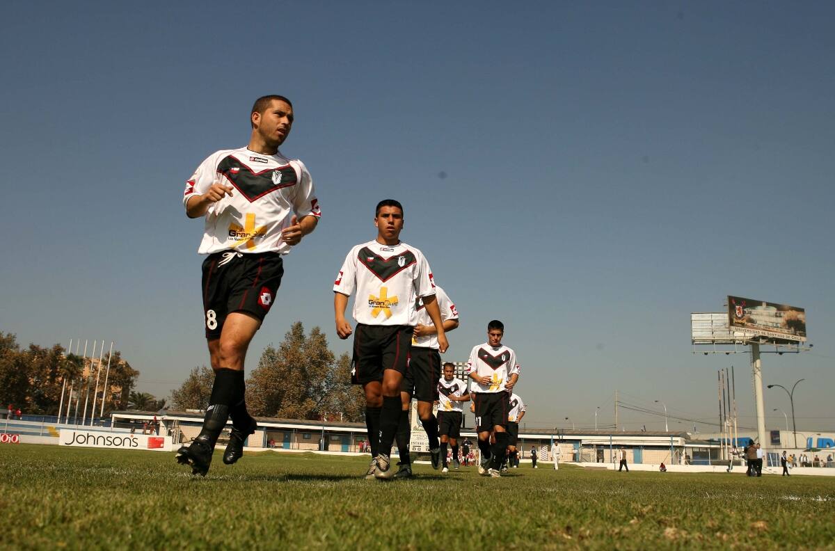 FOTOS | Olvidado estadio del fútbol chileno fue remodelado y ahora luce totalmente diferente