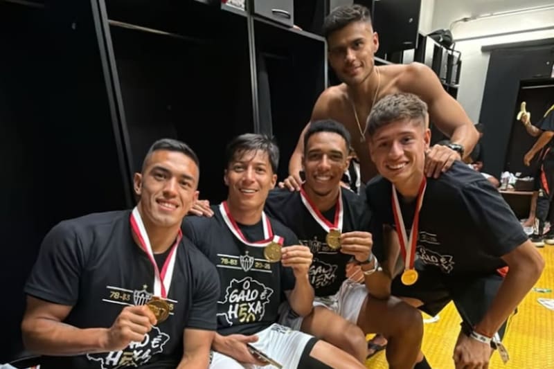 El zaguero chileno ganó si primer título: Atlético Mineiro ganó el Campeonato Mineiro 2025.
