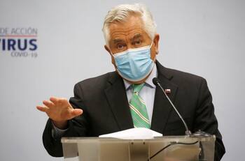 ¿Seguirá el alza de contagios por coronavirus? La explicación del ministro Paris al respecto