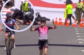 Sufrió fuerte caída: Camarógrafo protagonizó chascarro en la transmisión del Ironman 70.3 de Pucón