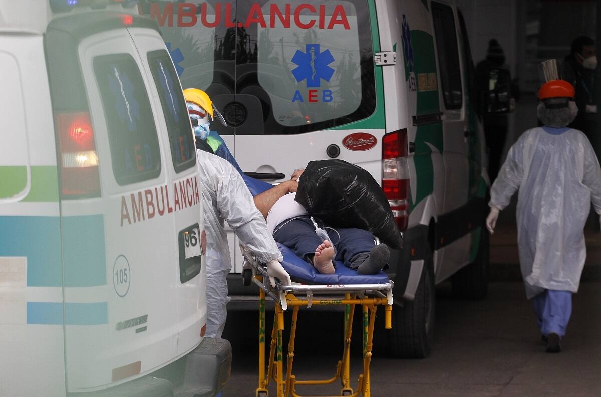 Baleo en Santiago Centro: en riesgo vital se mantiene hombre que recibió disparo en la cabeza