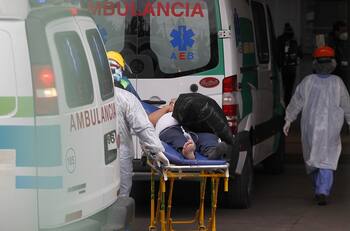 Baleo en Santiago Centro: en riesgo vital se mantiene hombre que recibió disparo en la cabeza