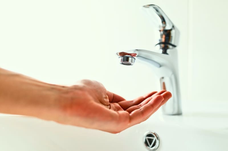 Las interrupciones de este jueves podrían extenderse hasta 6 horas en la capital. Créditos: iStock.