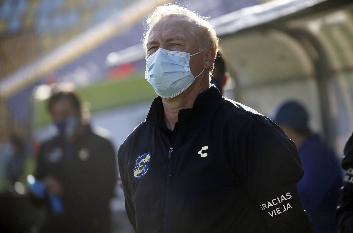 Roberto Sensini y el repunte de Everton: "Tenemos la ilusión de prendernos en un lugar importante"