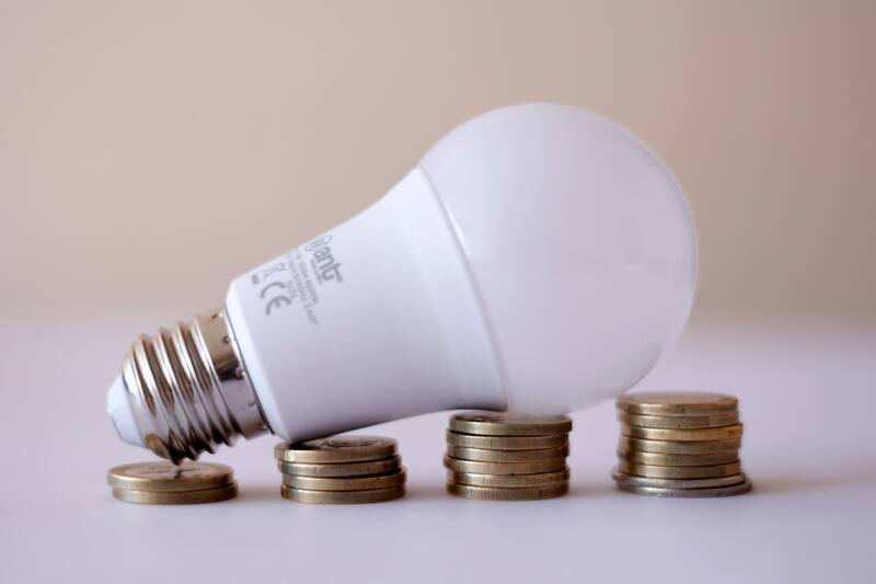 La medida busca frenar el impacto de el alza del suministro eléctrico en las familias más vulnerables del país.