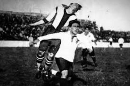 Registro del histórico encuentro entre ambos equipos.