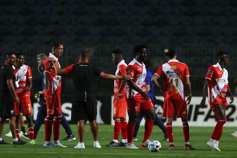 El delantero marfileño debutó ante Magallanes en Copa Libertadores.
Jorge Loyola/Photosport