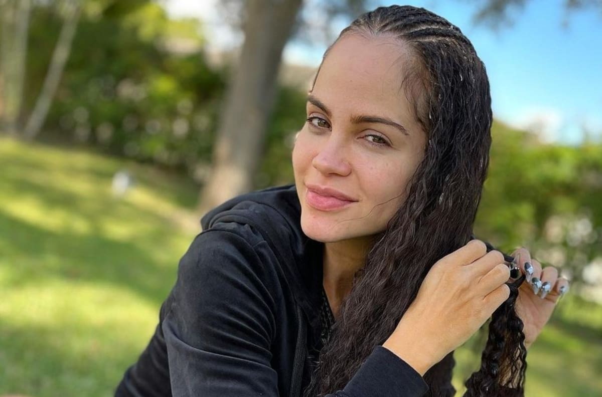 Natti Natasha le da la bienvenida a su primera hija, Vida Isabelle