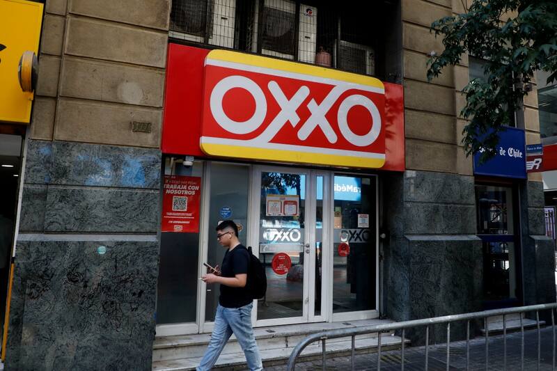 Oxxo cuenta con 370 locales en Chile.
