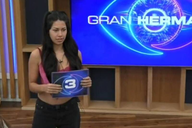 La última líder del programa fue la responsable de abrir el misterioso sobre.