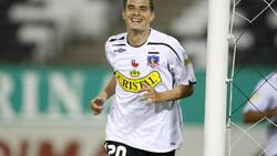 Llegó para reemplazar a Giovanni Hernández y fracasó: ¿Qué fue de Carlos "Caliche" Salazar tras su paso por Colo Colo?