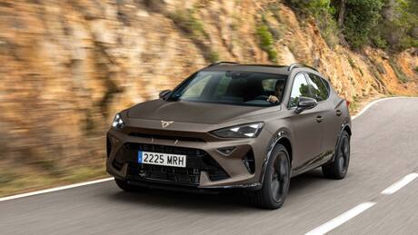 Cupra renueva su tribu más juvenil