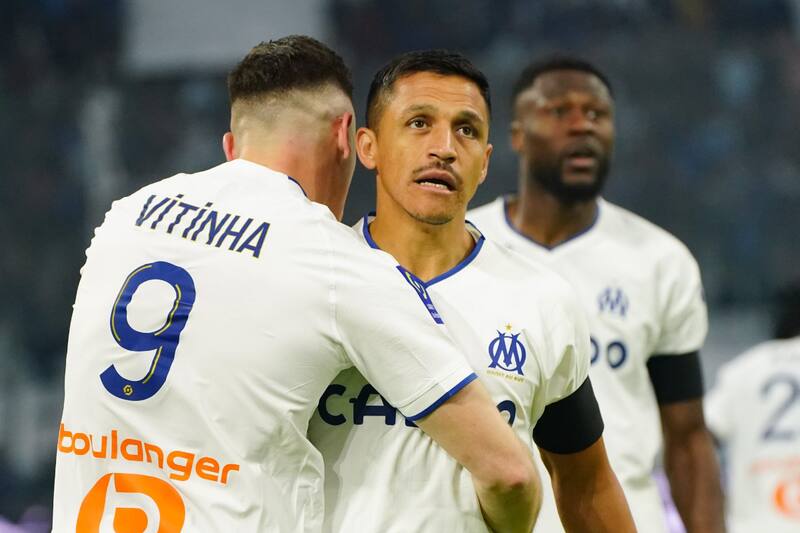 Alexis Sánchez no fue incluido entre los 5 mejores del año en Francia