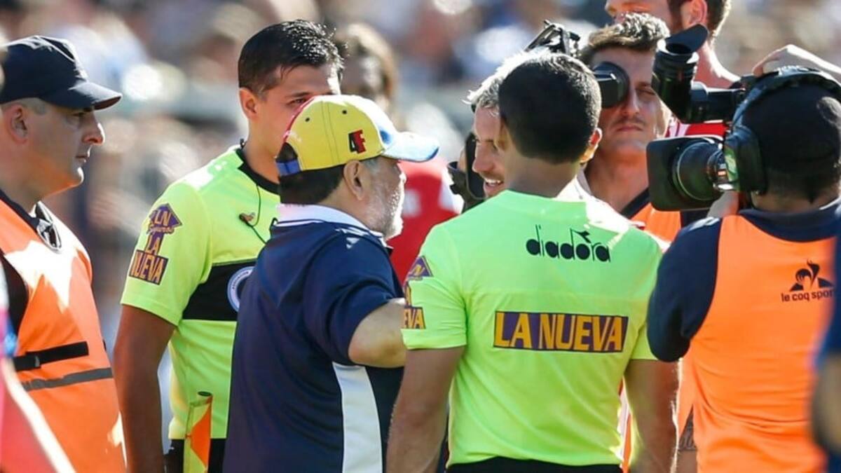 Hubo segundo round: Diego Armando Maradona rechazó las disculpas de Gastón Fernández