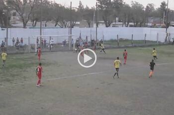 ¿Necesitan lentes o VAR? El gol fantasma que es furor en redes sociales