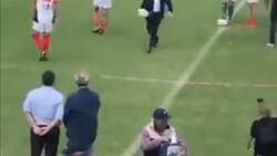 VIDEO | Insólito: Presidente de Uruguay le dio por error un pelotazo al jefe de la Policía