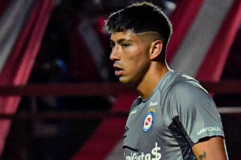 El portero va por su primer gran éxito con Argentinos Juniors. Foto: nv9.photo en Instagram.