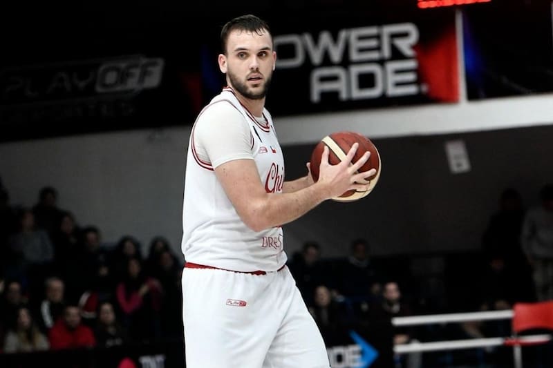 es nuevo jugador de Capitanes de la NBA G League.