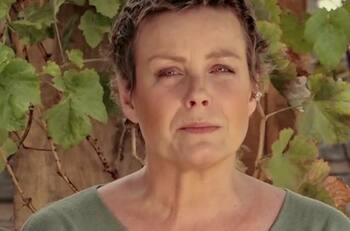 “Dentro de la locura”: Claudia Conserva consultó con un tarot online si es que tenía cáncer