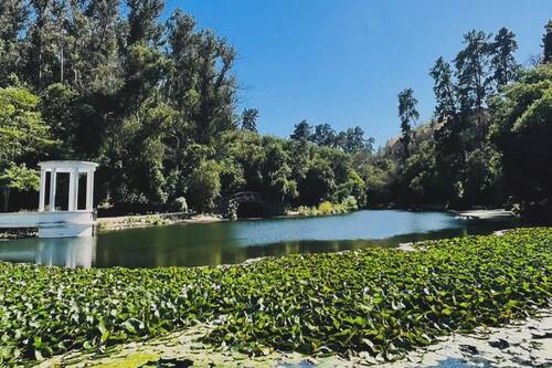 El jardín funcionaba como un centro de conservación, estudio y educación sobre el cuidado de la flora y el medio ambiente.